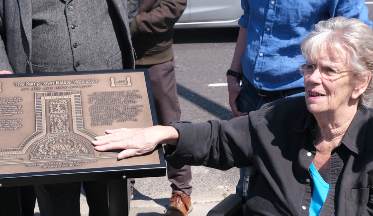 Vanessa Minns with the commemorative plaque